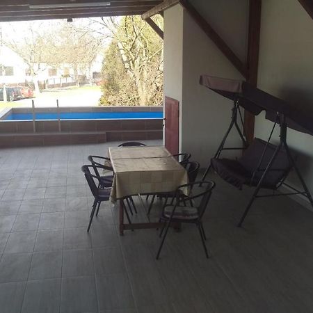 Apartman Rita Vinkovci Exterior foto