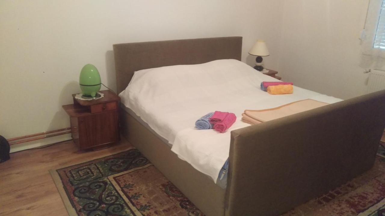 Apartman Rita Vinkovci Exterior foto
